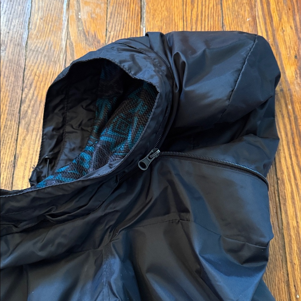 Y2K Element Vintage Hooded Jacket w/ Packable Hood - Picture 6 of 15